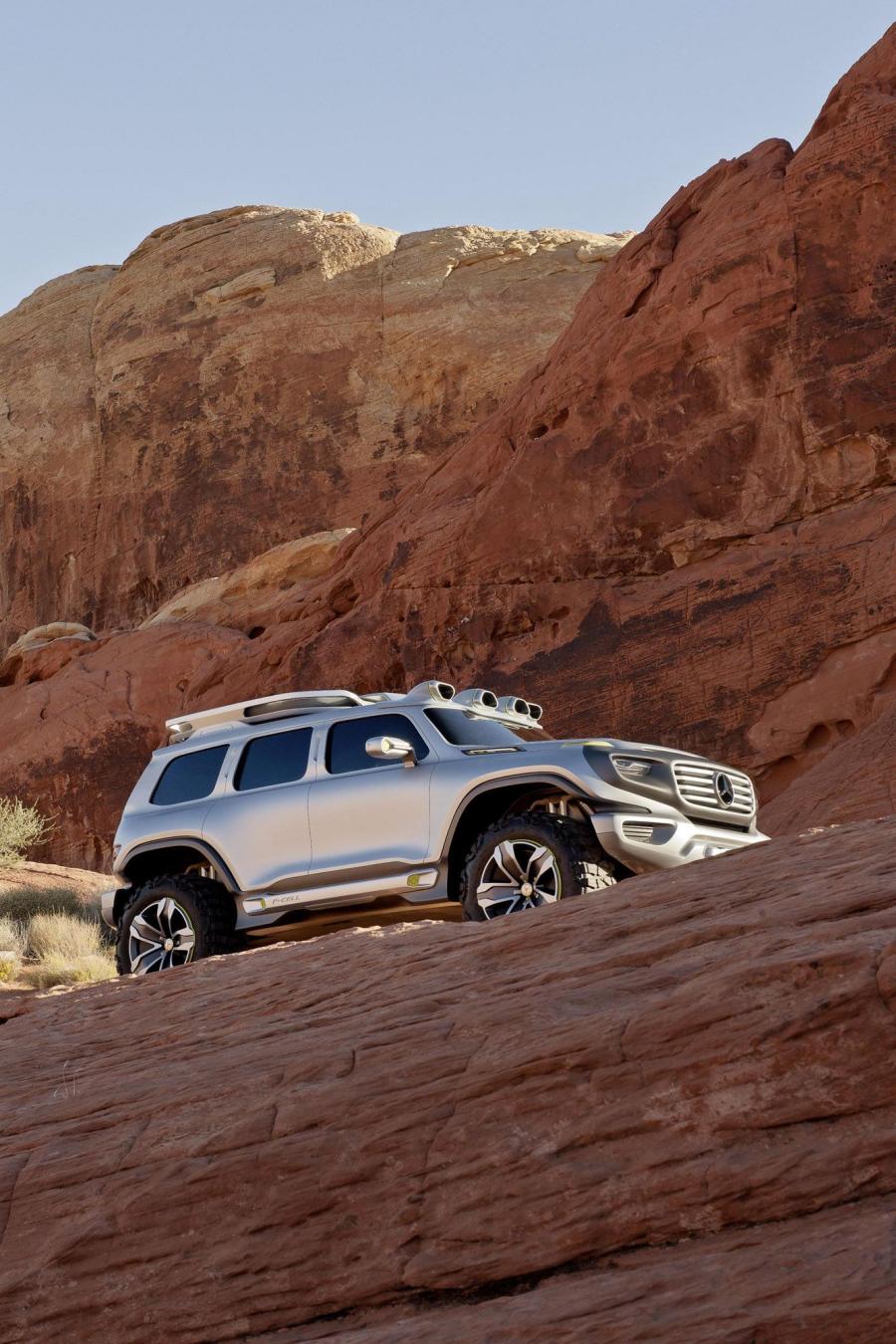  Mercedes-Benz Ener-G-Force Concept 2012 года  (фото 7 из 34)
